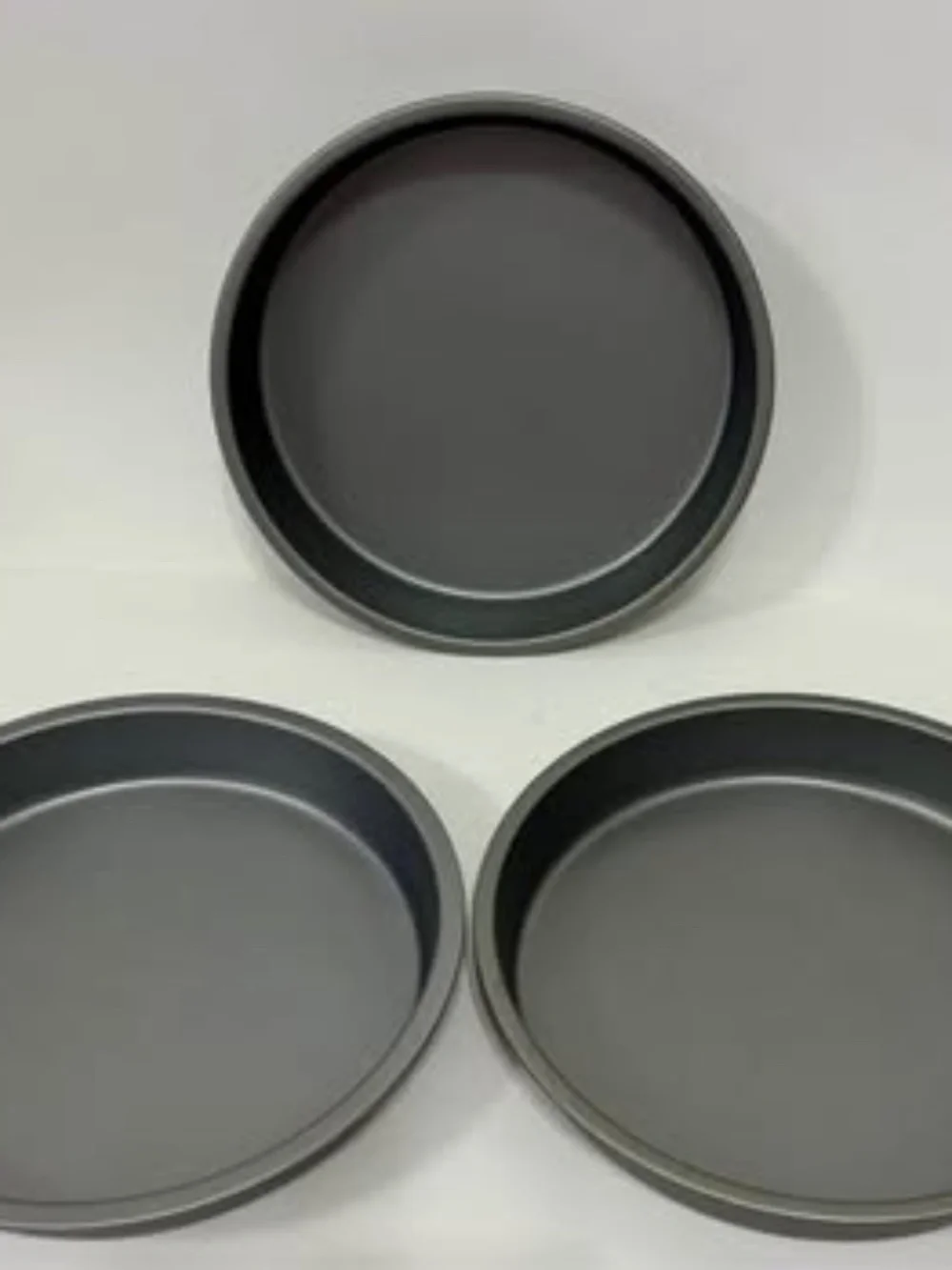 NEW 9” Round Nonstick Cake Pans Set of 3.